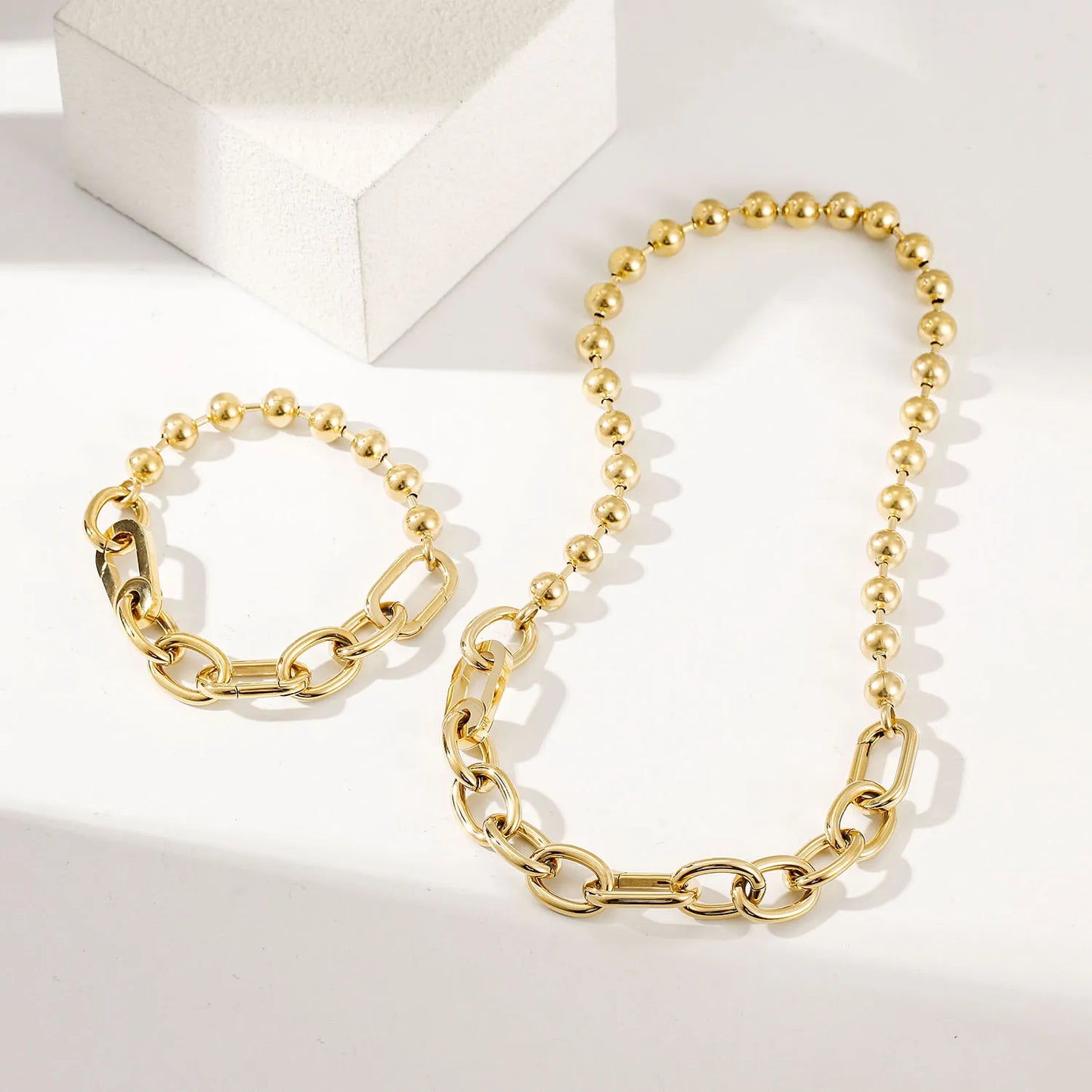 Unisex 18K Gold Plated Stainless Steel Necklace Classic Butterfly Shape Link Chain with Diamond Main Stone