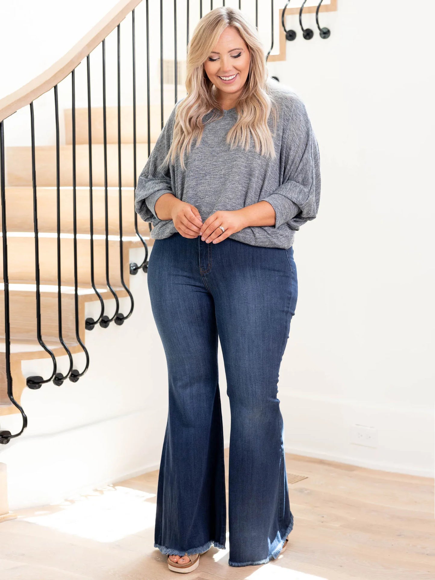 Women's Plus Size High Waist Straight Baggy Design Sky Flare Denim Jeans Custom Wide Leg Washable Feature Solid Wholesale Casual