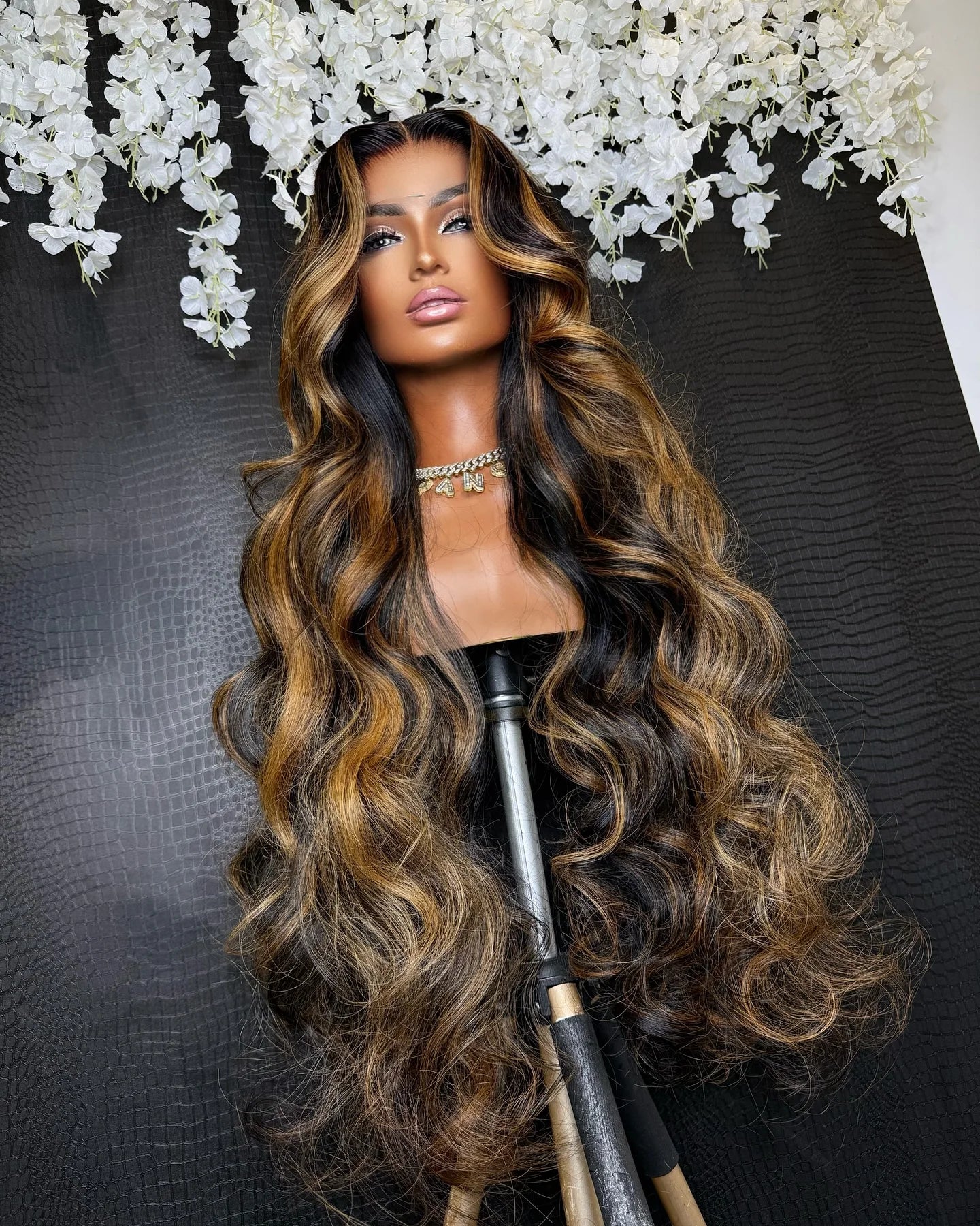 30 Inch Body Wave Ombre Lace Front Wig Human Hair PB/30 Colored Highlight 13x4 HD Lace Frontal Wig BalayageHuman Hair for Women