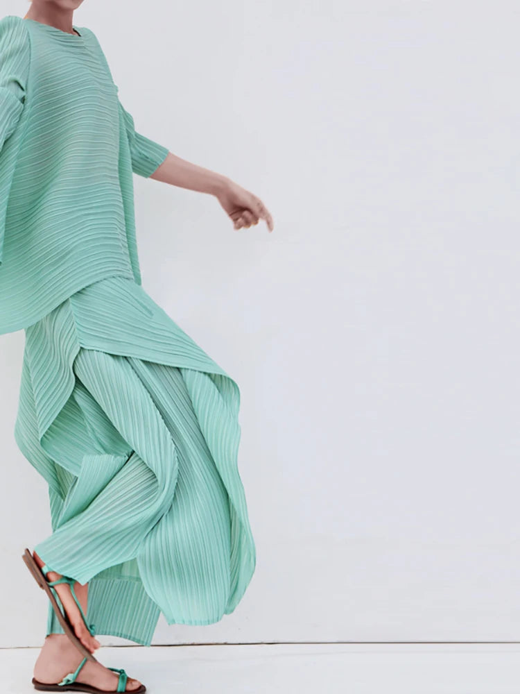 Miyake Pleated Women Two Piece Sets 2023 Summer Long Sleeve T-shirt Tops Ladies Loose Pants Original Designer Causal Clothes